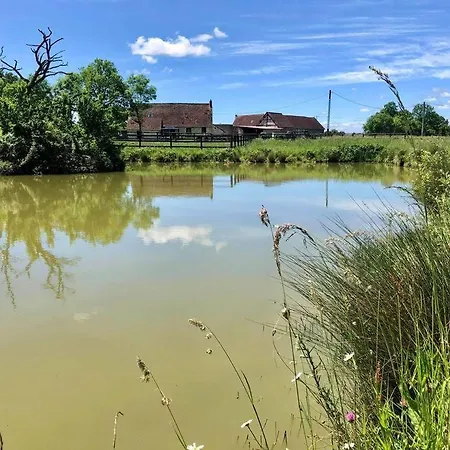 Au Coeur D'un Haras Avec Acces A L'etang